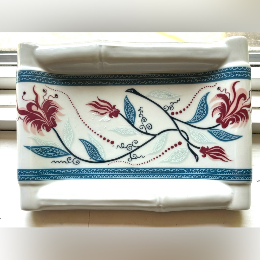 Elizabeth Arden Porcelain Bamboo Soap Dish